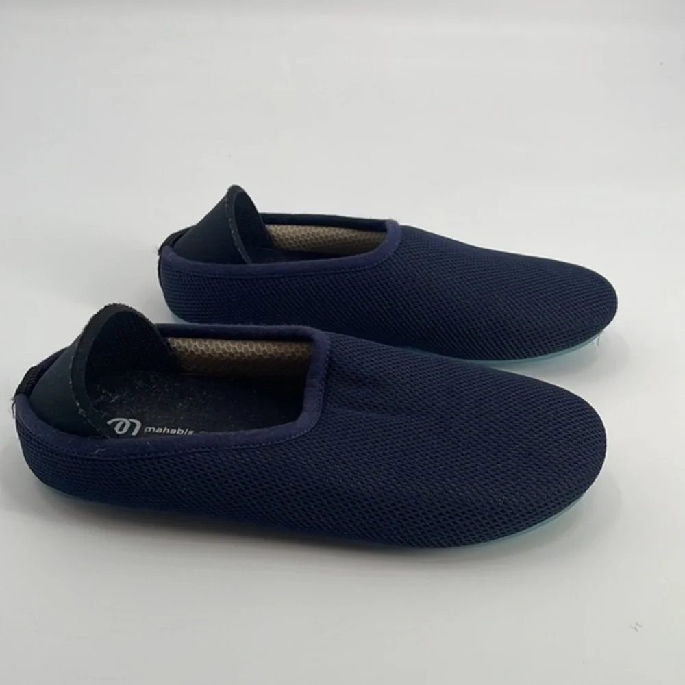 UEC Mahabis navy blue moccasins size 35/ 4.5